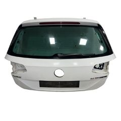 VW Passat B8 kombi r.v. 2016 bílá metalíza kód barvy LC9A páté dveře