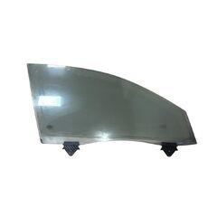 Audi S8 D3 4E sedan r.v. 2007 pravé přední dvojité sklo