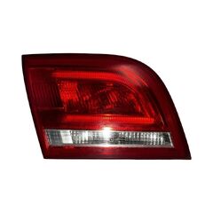 Audi A3 8P sportback r.v. 2010 levé zadní vnitřní světlo 8P4945093D