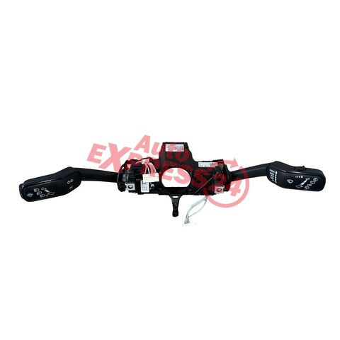 VW Passat B8 facelift kombi r.v. 2022 páčky volantu 5Q1953521KK