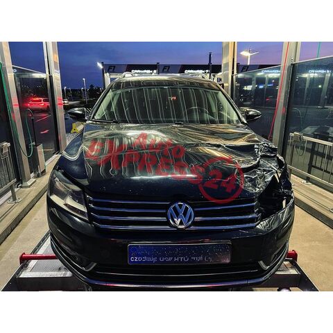 Vůz na náhradní díly VW Passat B7 kombi 2011 CFFB MSV LC9X