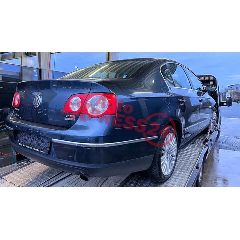 Vůz na náhradní díly VW Passat B6 sedan 2007 AXZ HXX LC5F