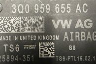 Škoda Octavia 3 RS kombi r.v. 2015 černá palubní deska