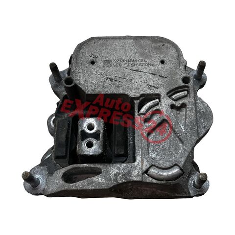 Audi A6 4G facelift S-Line avant r.v. 2018 držák převodovky 4H0399153L