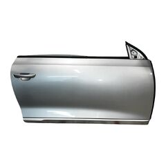VW Scirocco r.v. 2009 stříbrná metalíza barva kód barvy LA7W pravé přední dveře