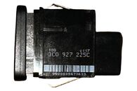 VW Passat B6 kombi r.v. 2006 tlačítko parkovací brzdy 3C0927225C