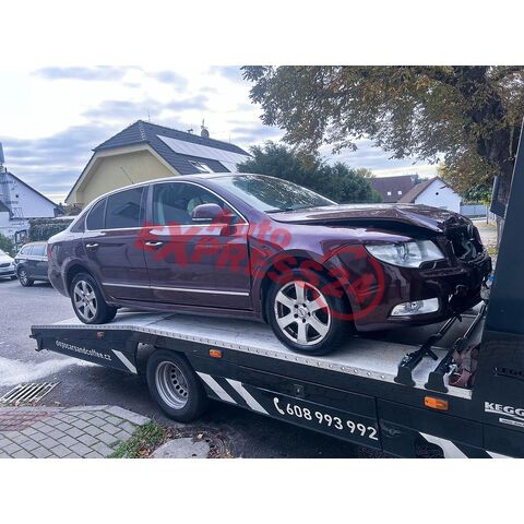 Vůz na náhradní díly Škoda Superb 2 sedan 2009 BMP KQC LF3X