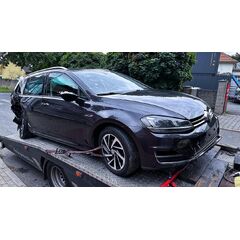 Vůz na náhradní díly VW Golf 7 kombi 2016 CRLB PGT LD7P