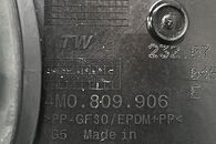 Audi Q7 4M r.v. 2018 druhá generace černá metalíza kód barvy LC9X víko nádrže 4M0809906