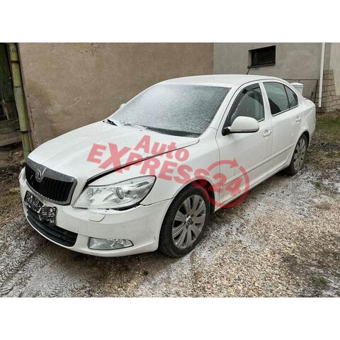 Vůz na náhradní díly Škoda Octavia 2 FL sedan 2010 CDAA MGL LF9E
