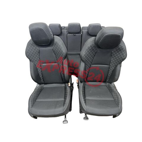Škoda Karoq 7N r.v. 2019 sedačky