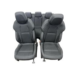 Škoda Karoq 7N r.v. 2019 sedačky