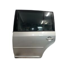 VW Touran 1T2 facelift r.v. 2009 stříbrná metalíza kód barvy LA7W levé zadní dveře